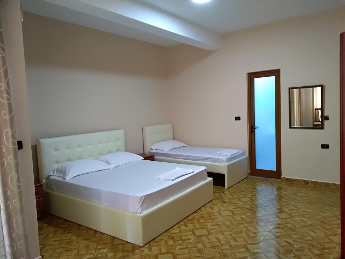 Hotel Gjeli Fier Luaran gambar