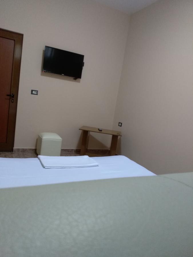 Hotel Gjeli Fier Luaran gambar