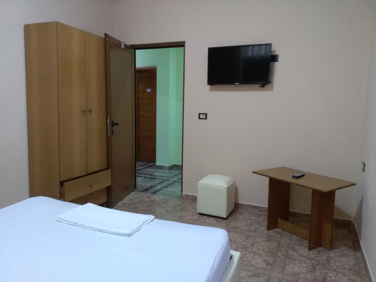 Hotel Gjeli Fier Luaran gambar