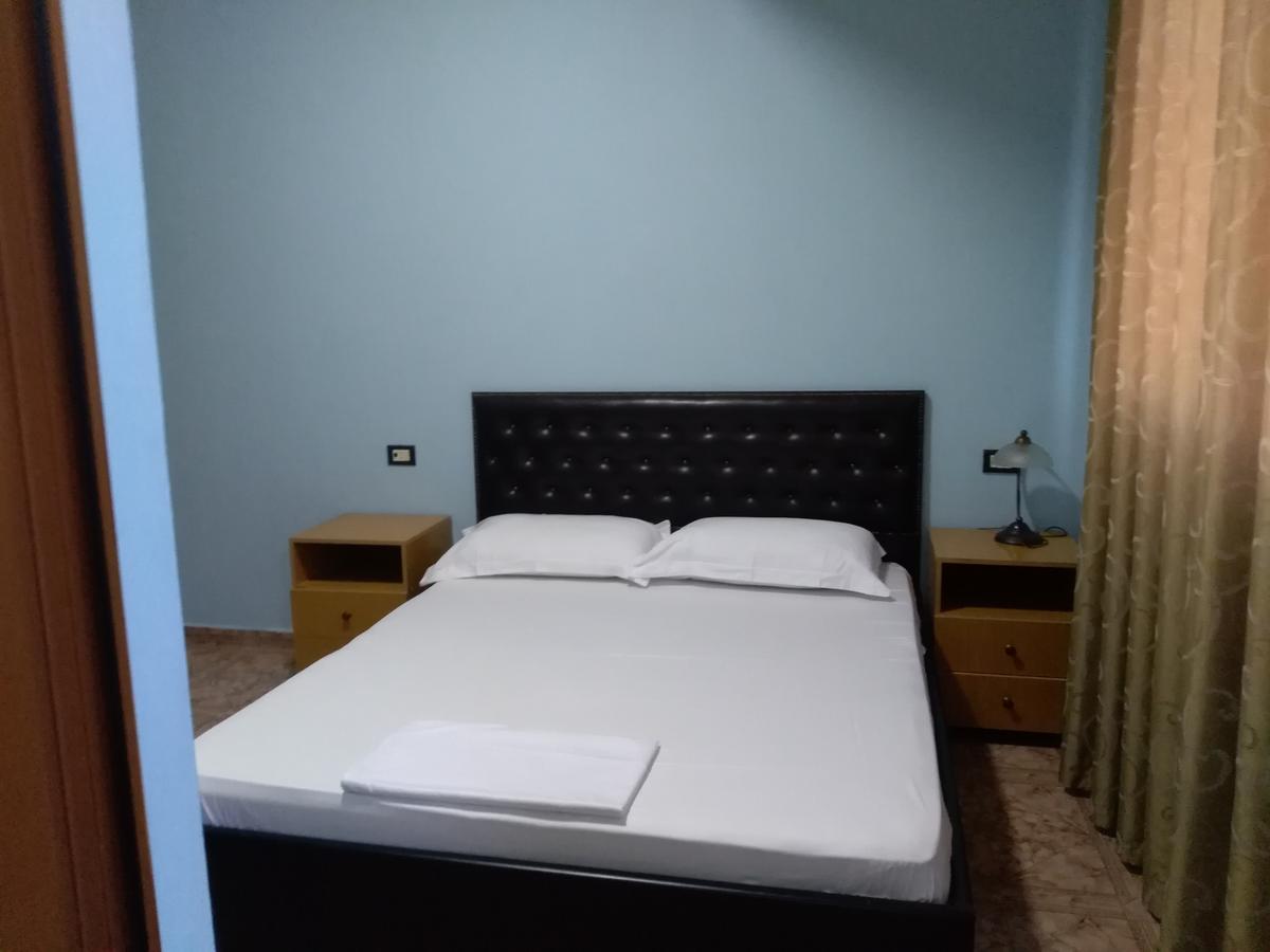 Hotel Gjeli Fier Luaran gambar